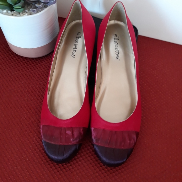 NEW Tricolor Red Taffetta Flats sz 12 - Picture 4 of 8
